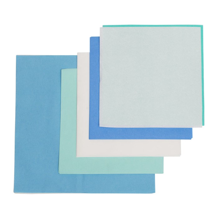 Материал упаковочный для стерилизации медицинских изделий "СтериТ®". Бумага крепированная стандартная УМК-С,  лист,  белый/зелёный, 60 г/м2,  600х600 мм,  500