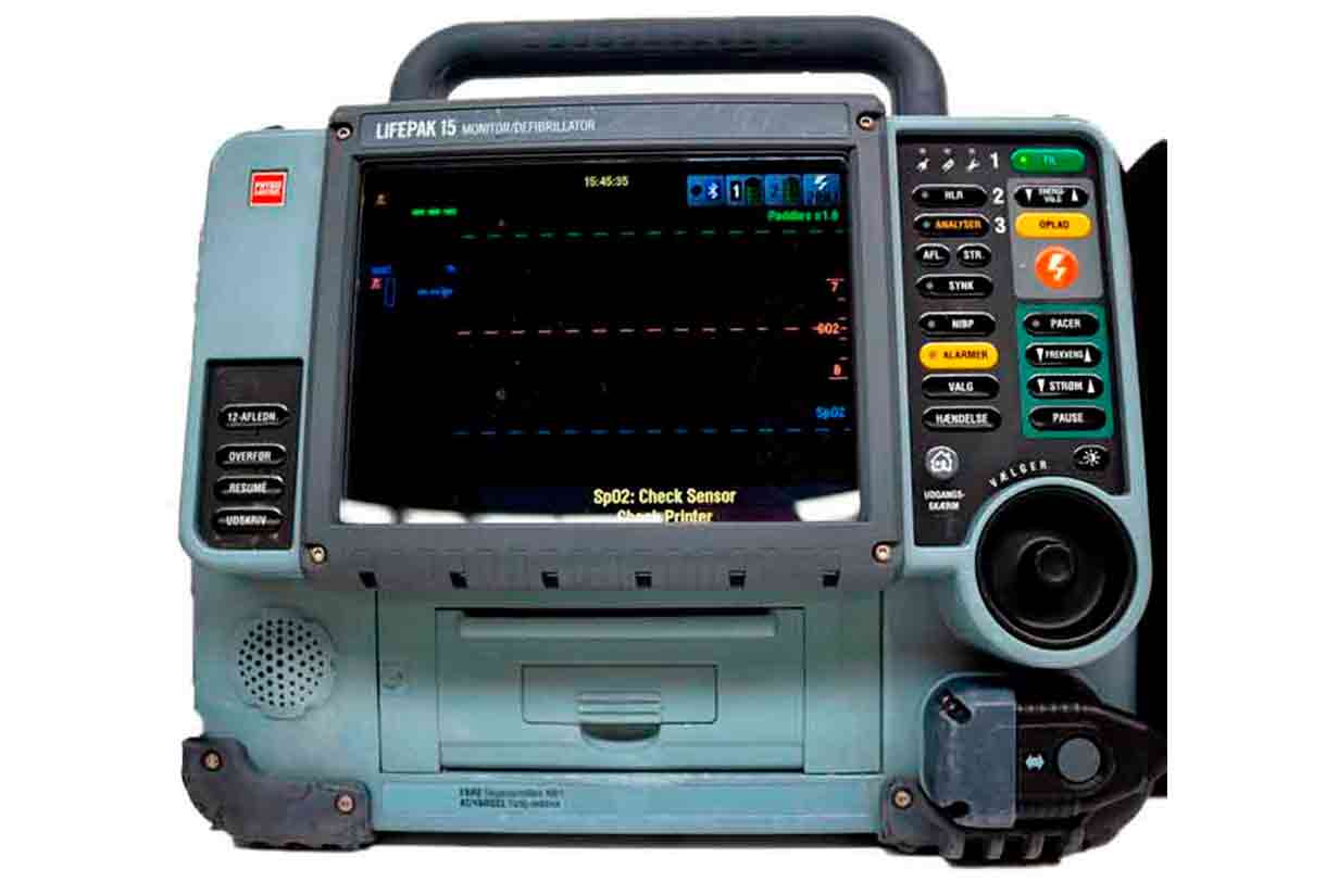Дефибриллятор-монитор LIFEPAK 15