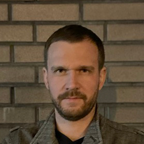 Дмитрий Гусаров